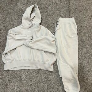 Nike Off-White Hoodie and Sweatpants Set